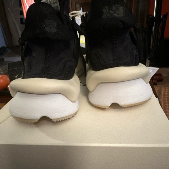 Adidas Y-3 Kaiwa - Picture 3 of 5